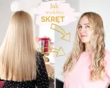Blond włosy przed i po uzyskaniu pięknego skrętu. Strzałki wskazują transformację.